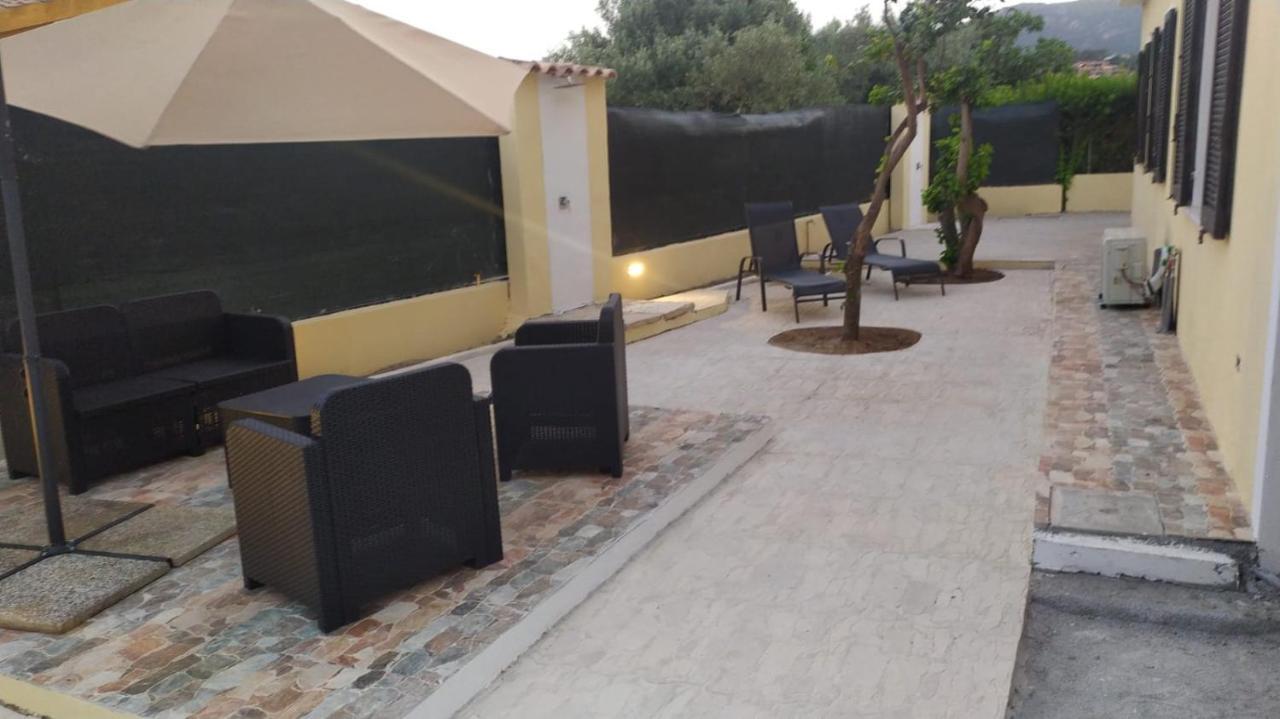Villa Bianca Chia Esterno foto