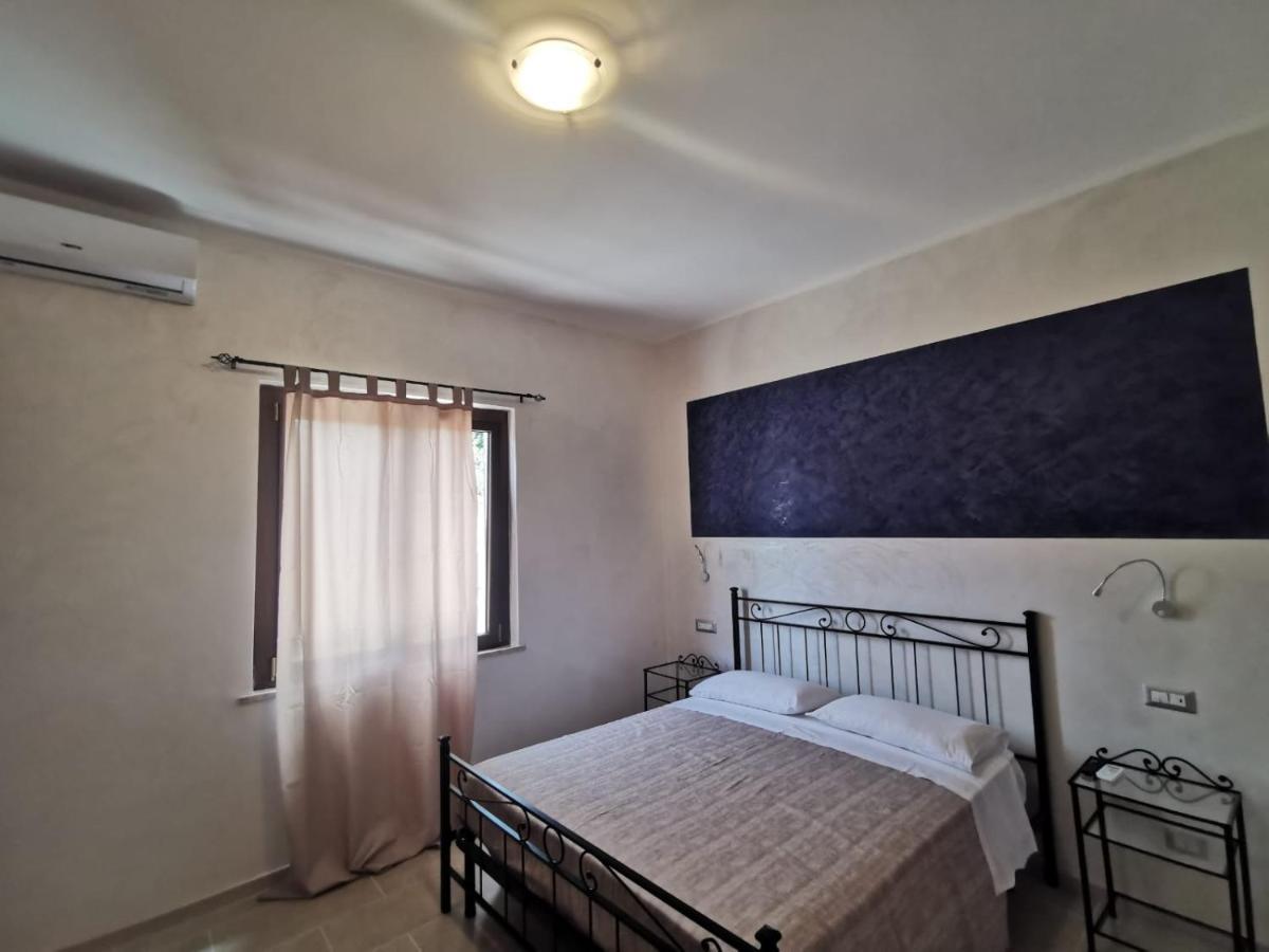Villa Bianca Chia Esterno foto